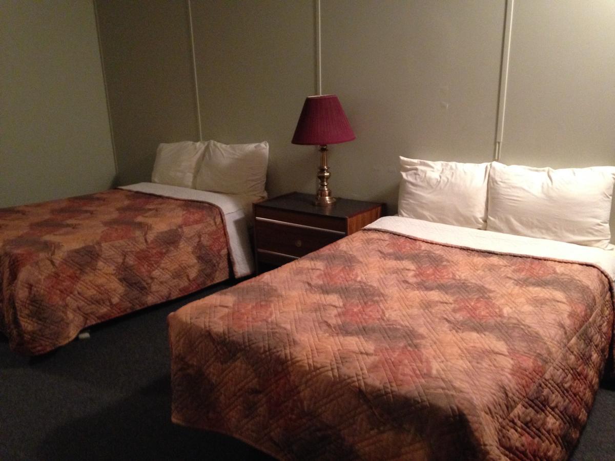 Macklin Motor Inn Dış mekan fotoğraf