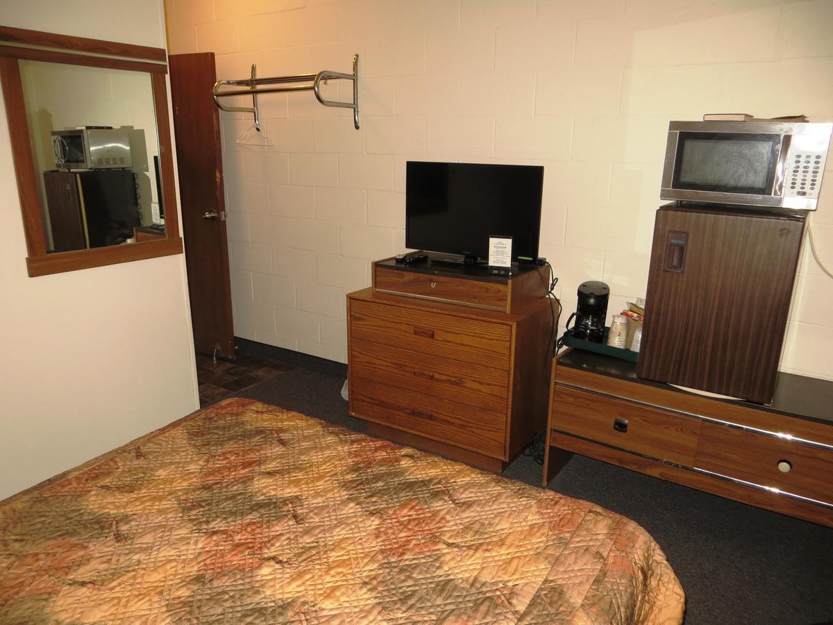 Macklin Motor Inn Dış mekan fotoğraf