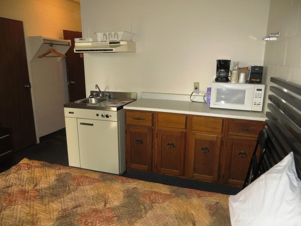 Macklin Motor Inn Dış mekan fotoğraf