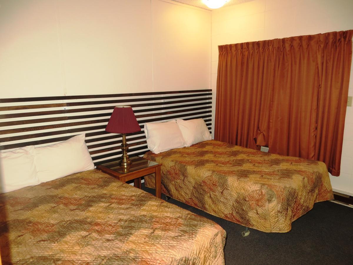 Macklin Motor Inn Dış mekan fotoğraf