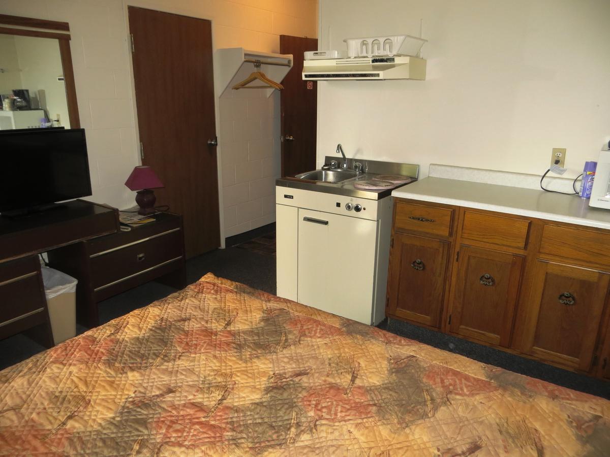 Macklin Motor Inn Dış mekan fotoğraf
